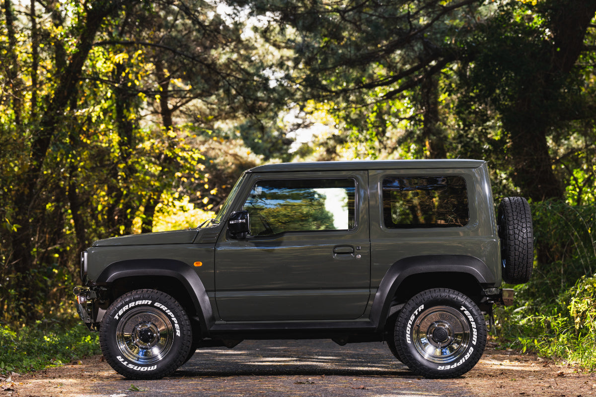 【ジムニー JB74W/JC74W】 フロントバンパー 鏡面 fusion