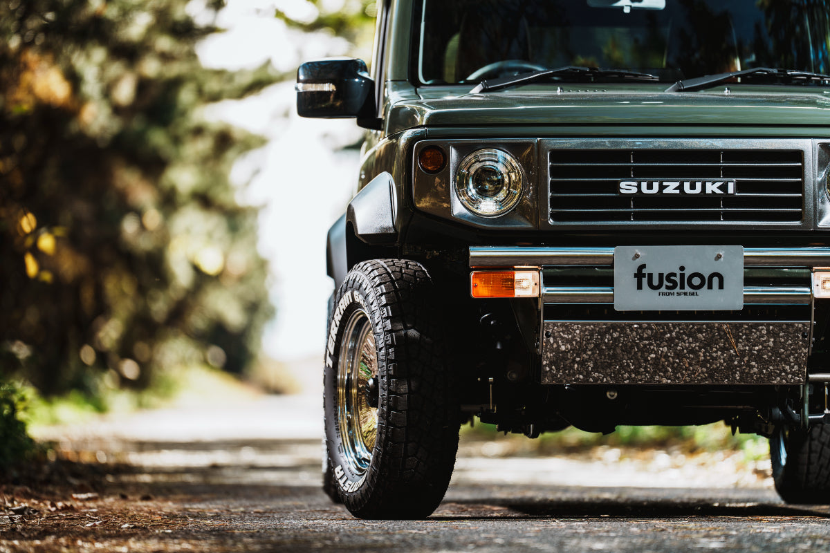 【ジムニー JB74W/JC74W】 フロントバンパー 鏡面 fusion