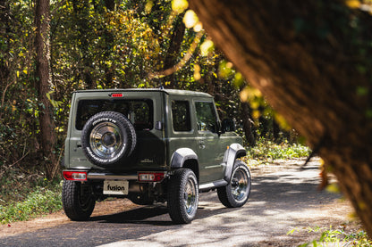 【ジムニー JB74W/JC74W】 リアバンパー 鏡面 fusion